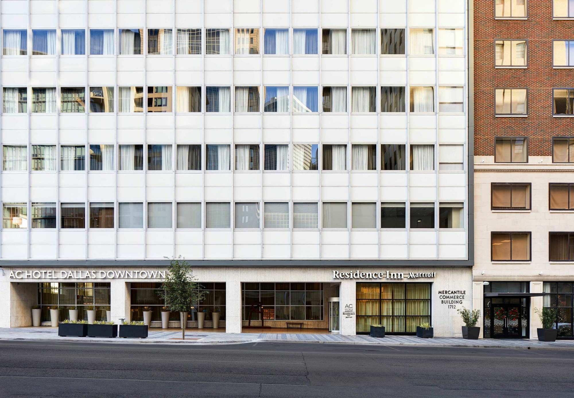 Residence Inn By Marriott Dallas Downtown Exterior foto